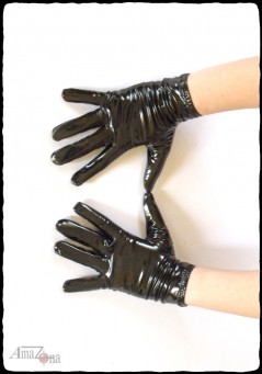 Kurze Handschuhe aus 4-Wege-Stretchlack